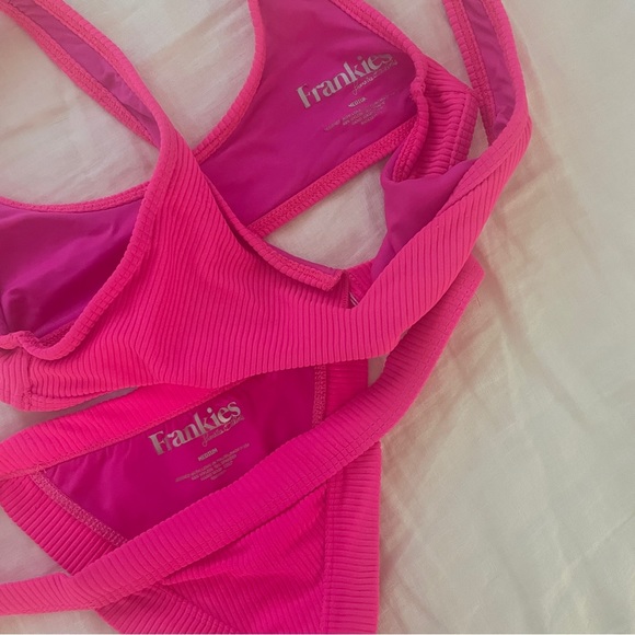 Frankie’s Bikinis Cole Scoop Cut Out Top and Bottoms Pink Size Medium - Picture 3 of 3